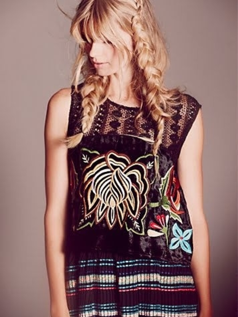 Free People Native Rosd Black Velvet Sleeveless Embroidered Floral Top PLS READ